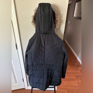 L Winter jacket with faux fur
